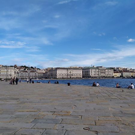 Blu Trieste Esterno foto